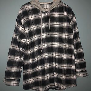 B&W Checkered hoodie/flannel